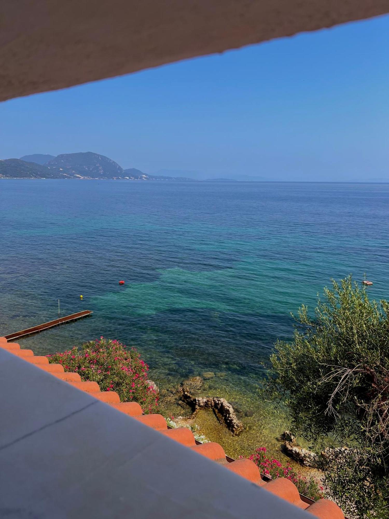 Kohyli Beachfront House Holiday home *